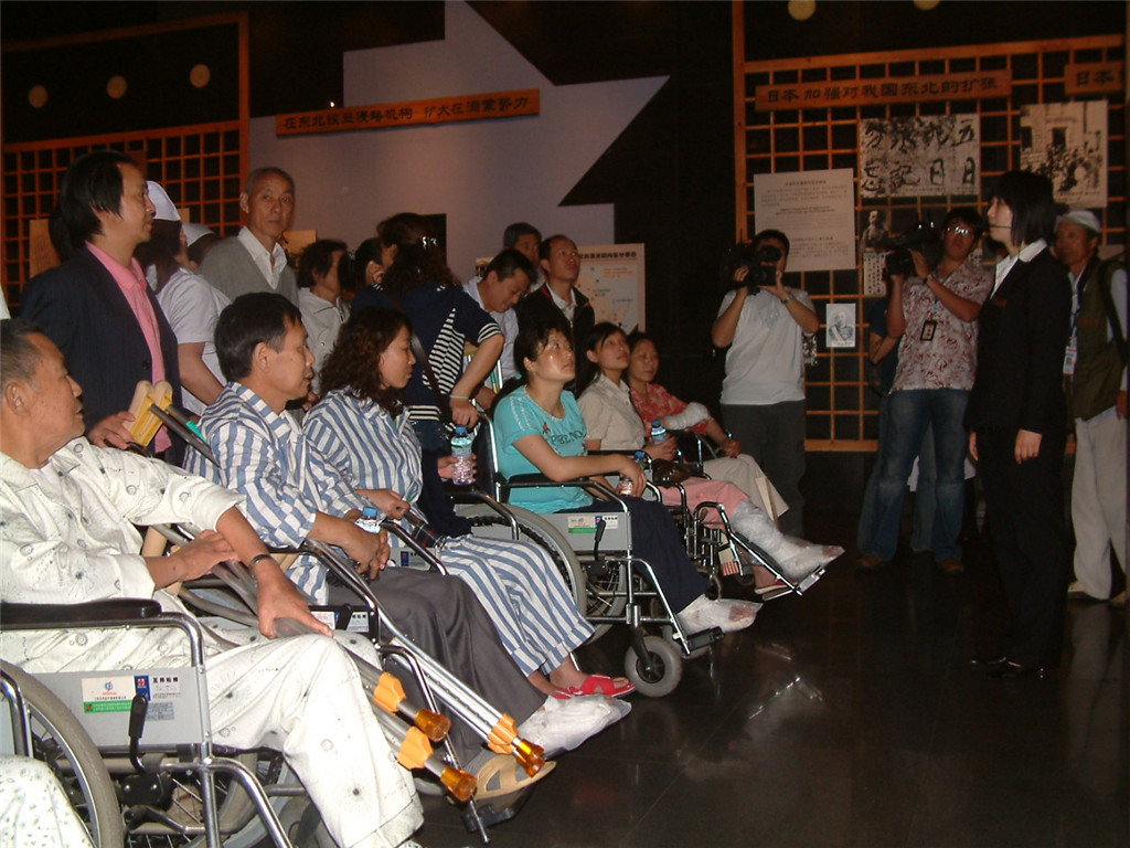 2012年7月，市康复中心人员到沈阳“九・一八”历史博物馆党性教育基地参观